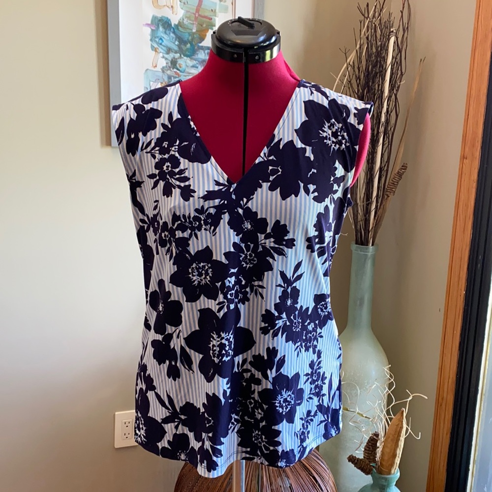 Calvin Klein sleeveless dress shirt. Size M